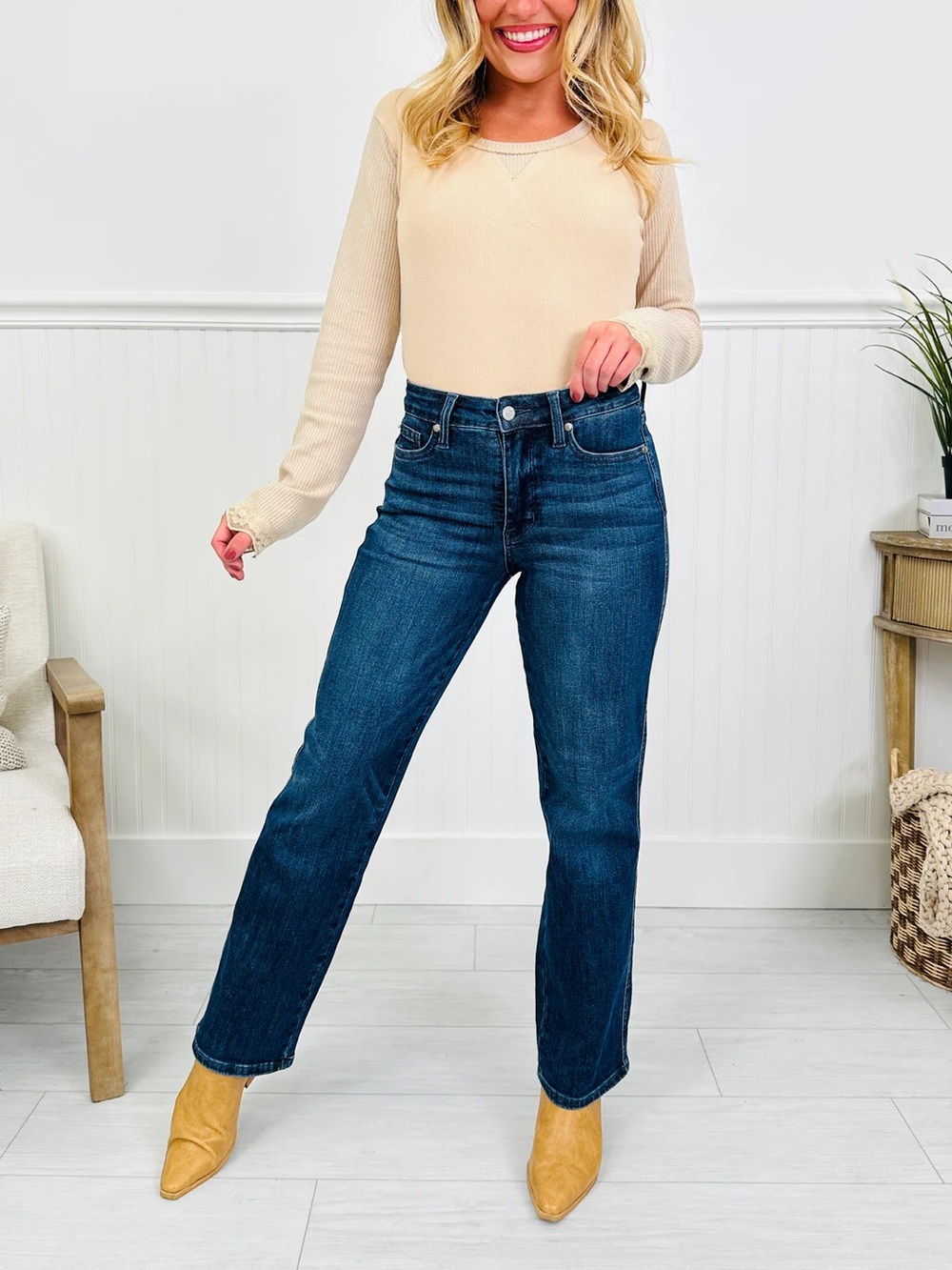 Judy Blue • Be In Control Tummy Control NWT Sz 0 Straight Dark Wash Jean